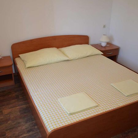 Apartments Krusvina Lun  Habitación foto